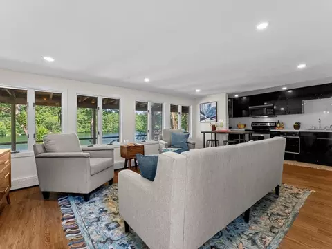 Living - 105 Crockett Rd, Upton, MA 01568 photo 6 of 6