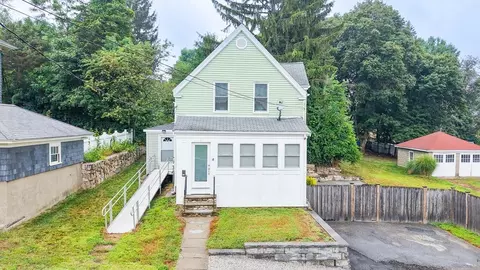 18 Marion St, Hudson, MA 01749