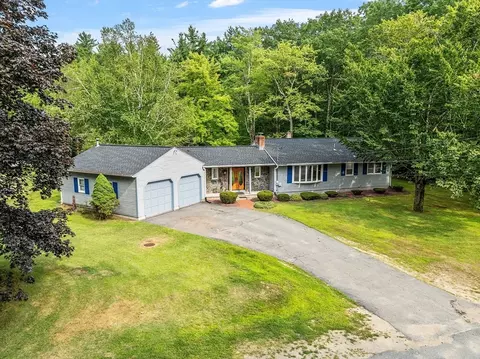9 Hosmer Rd, Ashby, MA 01431