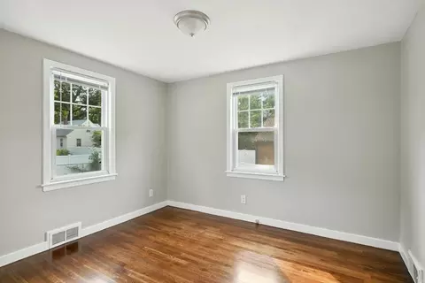 325 Hartwick St, Springfield, MA 01108 photo 23