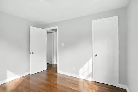 325 Hartwick St, Springfield, MA 01108 photo 24