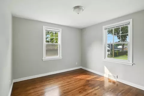 325 Hartwick St, Springfield, MA 01108 photo 20