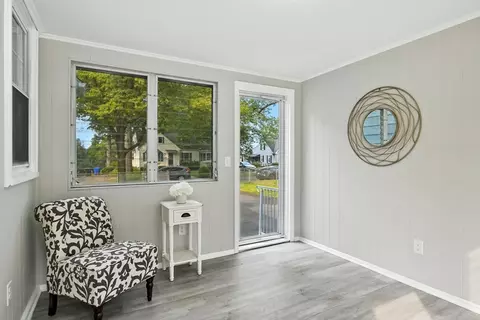 325 Hartwick St, Springfield, MA 01108 photo 6