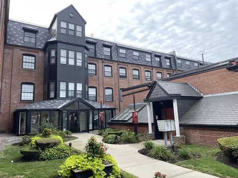 21 Linden St #304, Quincy, MA 02170