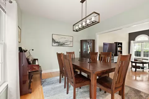Dining - 3 Knowlton Cir #3, Upton, MA 01568 photo 2 of 2