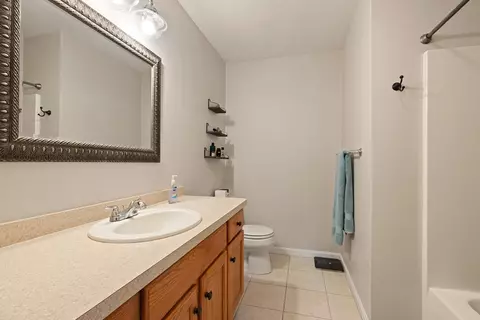 Bath - 3 Knowlton Cir #3, Upton, MA 01568 photo 2 of 3