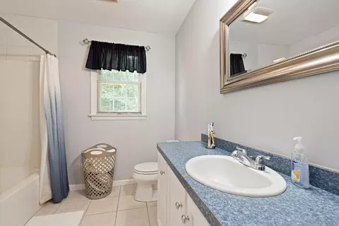 Bath - 3 Knowlton Cir #3, Upton, MA 01568 photo 1 of 3