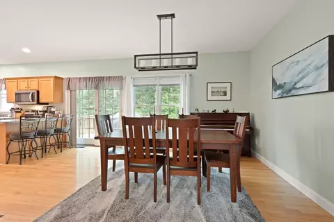Dining - 3 Knowlton Cir #3, Upton, MA 01568 photo 1 of 2