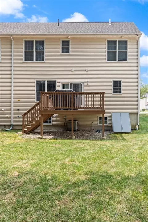 Exterior - 3 Knowlton Cir #3, Upton, MA 01568 photo 9 of 11