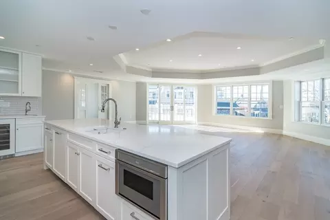 124 Elm St #201, Cohasset, MA 02025