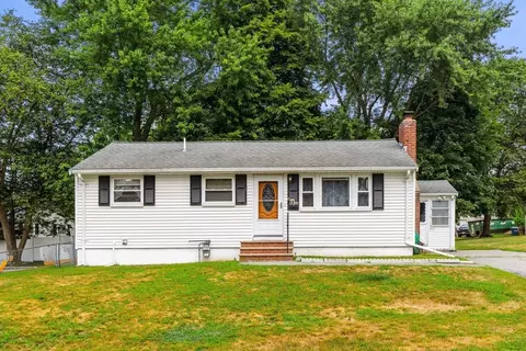 6 Carol Ann Rd, Tewksbury, MA 01876