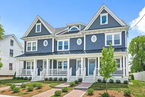 162 Swanton St #162, Winchester, MA 01890