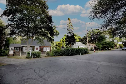 37 Eames St, North Reading, MA 01864 photo 4