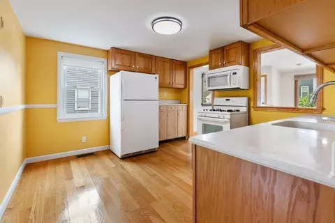 54 Como Rd, Hyde Park, MA 02136 photo 10