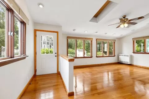 54 Como Rd, Hyde Park, MA 02136 photo 7
