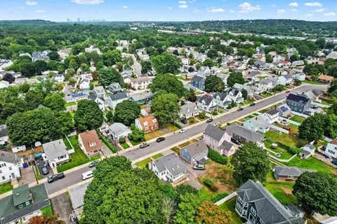 54 Como Rd, Hyde Park, MA 02136 photo 29