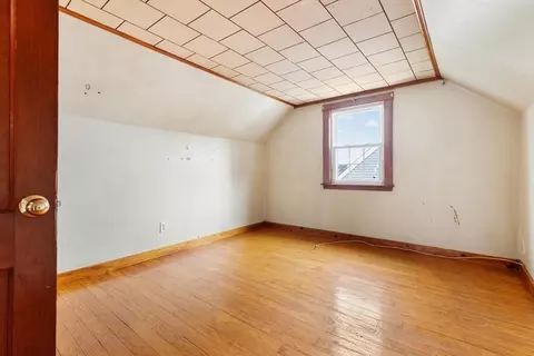 54 Como Rd, Hyde Park, MA 02136 photo 18