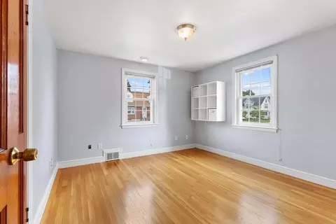 54 Como Rd, Hyde Park, MA 02136 photo 15