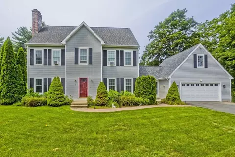 17 Palley Village Pl, Amherst, MA 01002