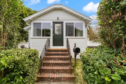 100 Harding Ave, Weymouth, MA 02188