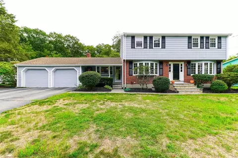 24 Mcandrew Rd, Braintree, MA 02184
