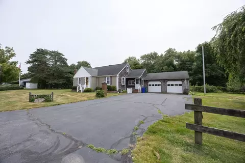 17 Karen St, Attleboro, MA 02703