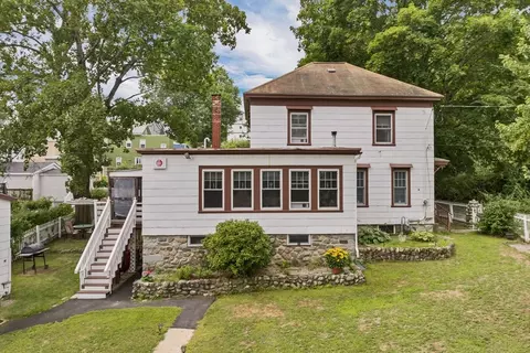 6 Sherman Pl, Lawrence, MA 01841