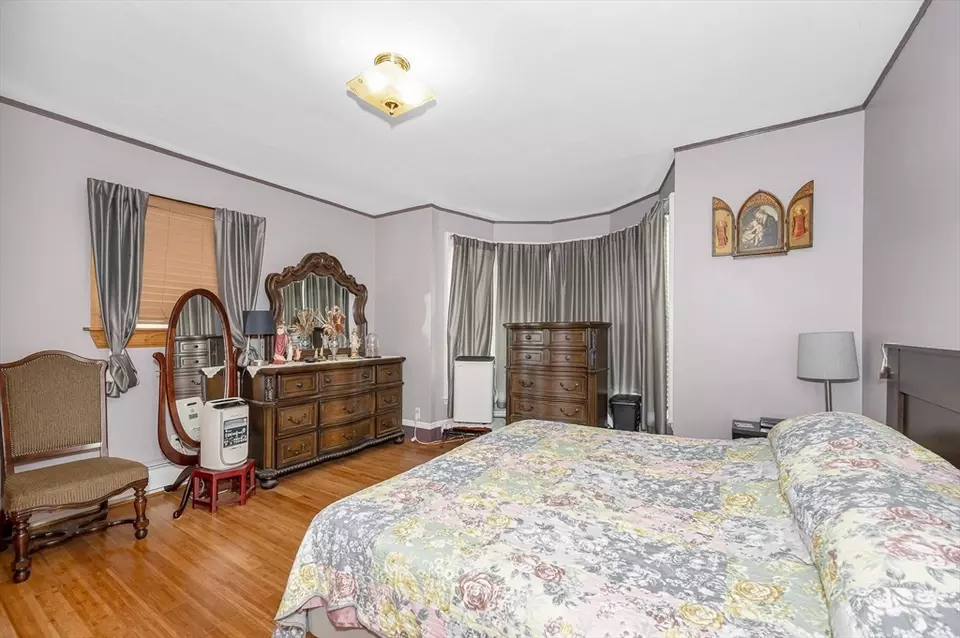 Bedroom - 61 Butterfield St, Lowell, MA 01854 photo 1 of 13