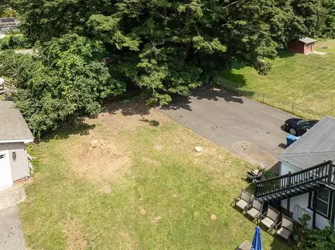 9 Cottage St, Ware, MA 01082 photo 6