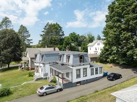 9 Cottage St, Ware, MA 01082 photo 4
