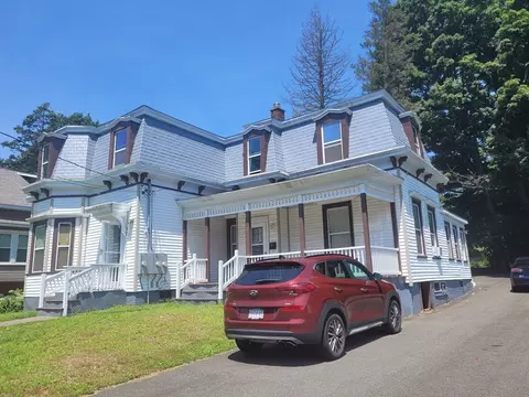 9 Cottage St, Ware, MA 01082 photo 2