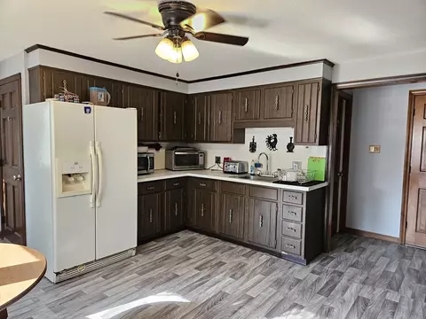 45 Dimmick St, Springfield, MA 01109 photo 9