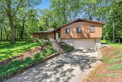 59 Johnson Rd, Winchester, MA 01890