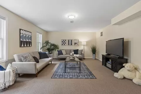 Living - 32 Brewster Ln #32, Acton, MA 01720 photo 3 of 4