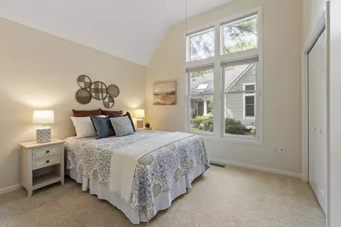 Bedroom - 32 Brewster Ln #32, Acton, MA 01720 photo 3 of 4