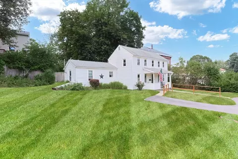 13 Wilson St, Clinton, MA 01510