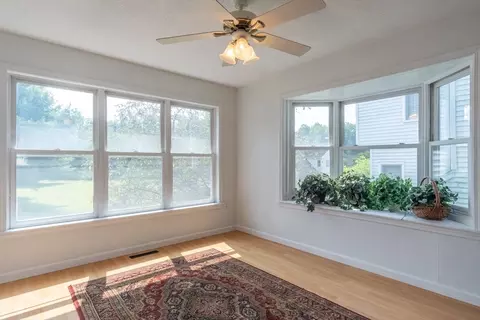 18 Castlegate #D, Springfield, MA 01129 photo 2