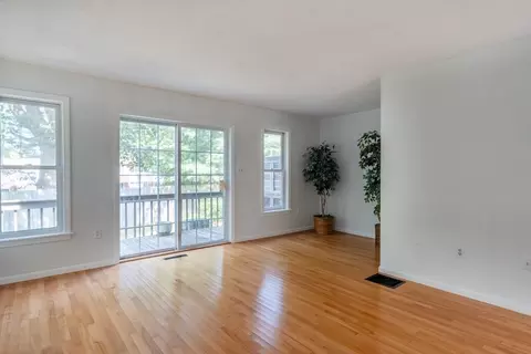 18 Castlegate #D, Springfield, MA 01129 photo 6