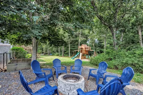 324 Bishops Ter, Hyannis, MA 02601 photo 6