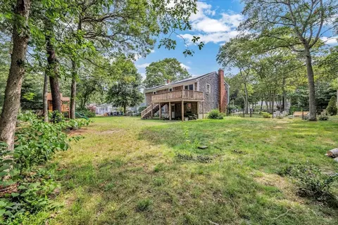 324 Bishops Ter, Hyannis, MA 02601 photo 8