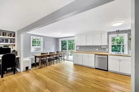 324 Bishops Ter, Hyannis, MA 02601 photo 11