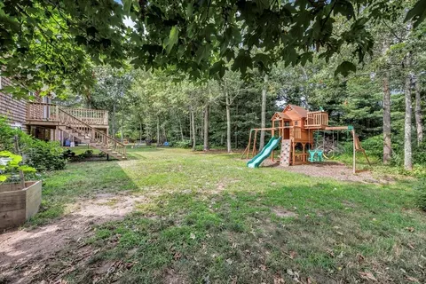 324 Bishops Ter, Hyannis, MA 02601 photo 7