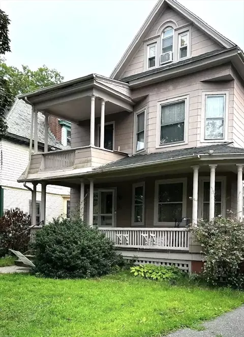93 Garfield St, Springfield, MA 01108