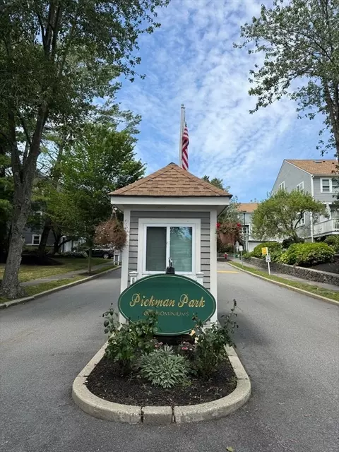 2 Spruance Way # B, Salem, MA 01970
