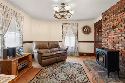 Living - 94 Madison St, Dedham, MA 02026 photo 3 of 5