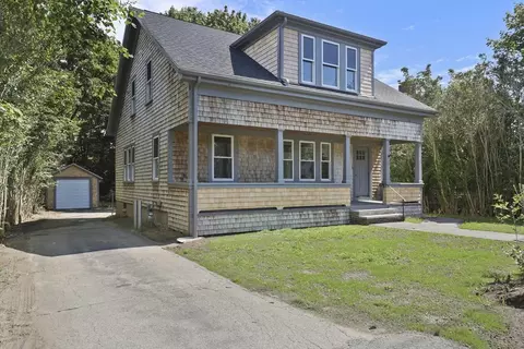 71 Main St, Kingston, MA 02364