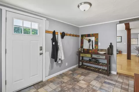 130 Singletary Ave, Sutton, MA 01590 photo 2