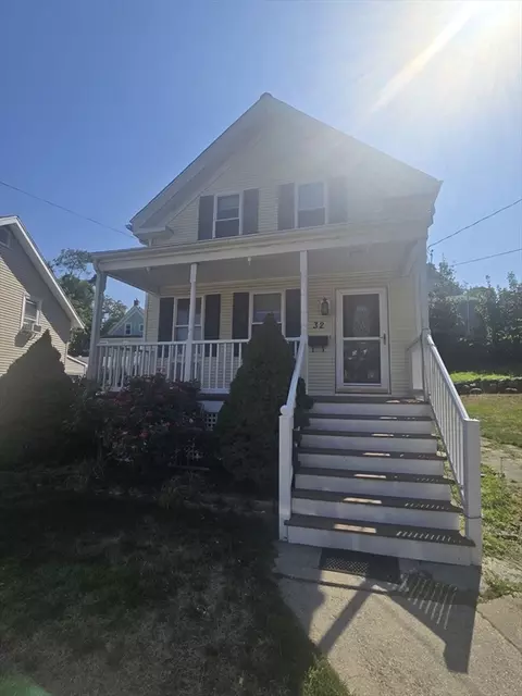 32 Vine St, Weymouth, MA 02188