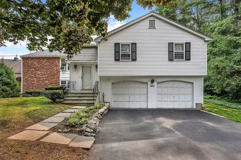 1574 Central Ave, Needham, MA 02492 photo 2