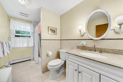 1574 Central Ave, Needham, MA 02492 photo 9